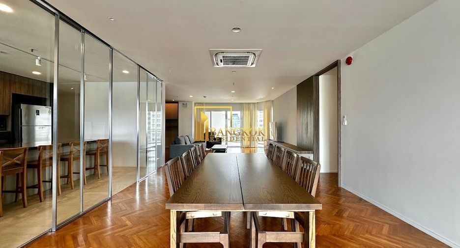 For rent 3 bedrooms condo in Sathon, Bangkok