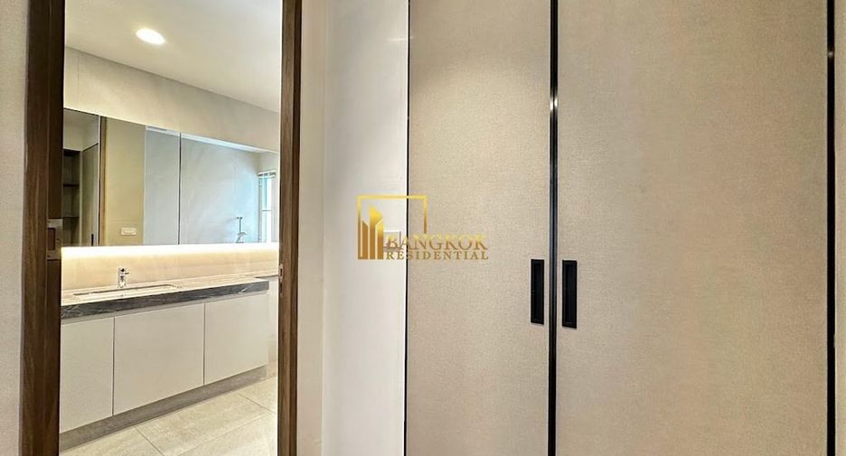For rent 3 bedrooms condo in Sathon, Bangkok