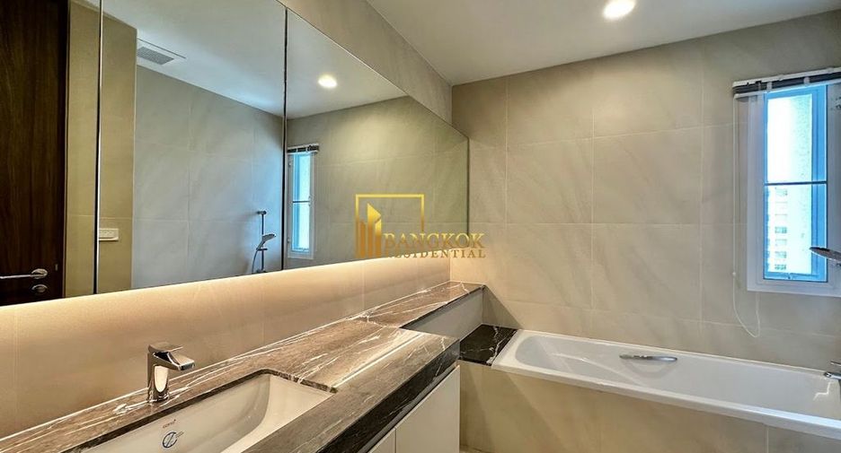 For rent 3 bedrooms condo in Sathon, Bangkok
