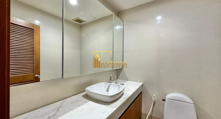 For rent 3 bedrooms condo in Sathon, Bangkok