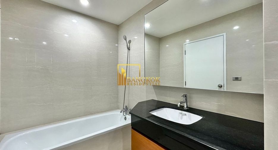 For rent 3 bedrooms condo in Sathon, Bangkok