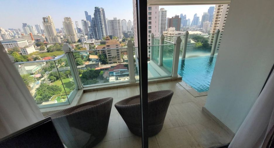 For rent 3 bedrooms condo in Watthana, Bangkok