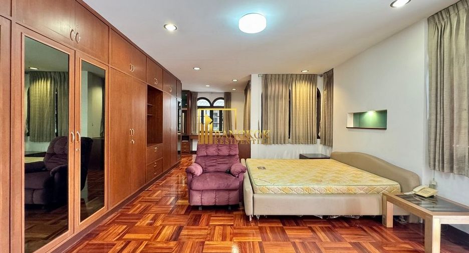 À louer 6 chambres maison à Watthana, Bangkok