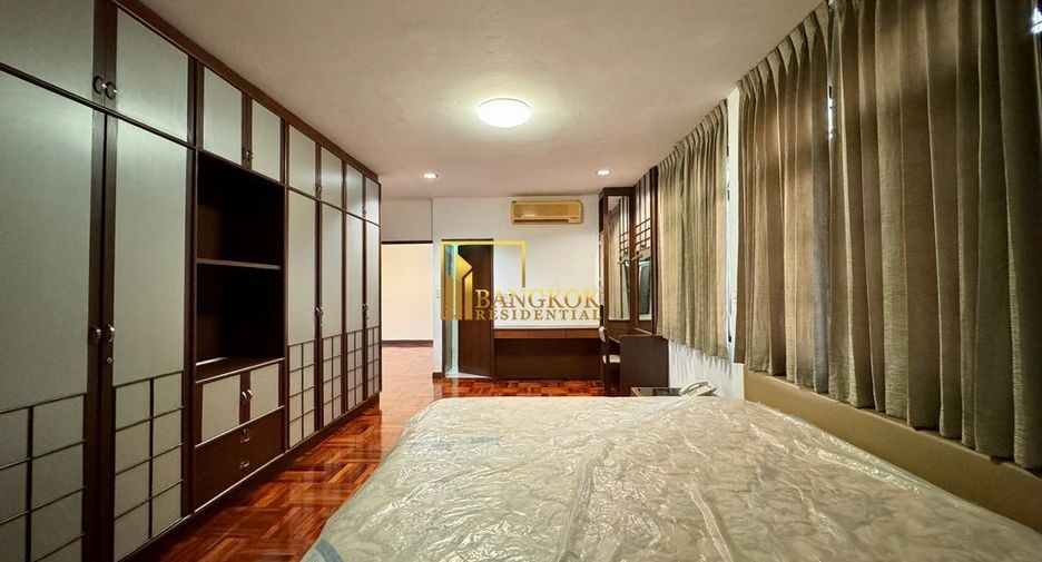 À louer 6 chambres maison à Watthana, Bangkok