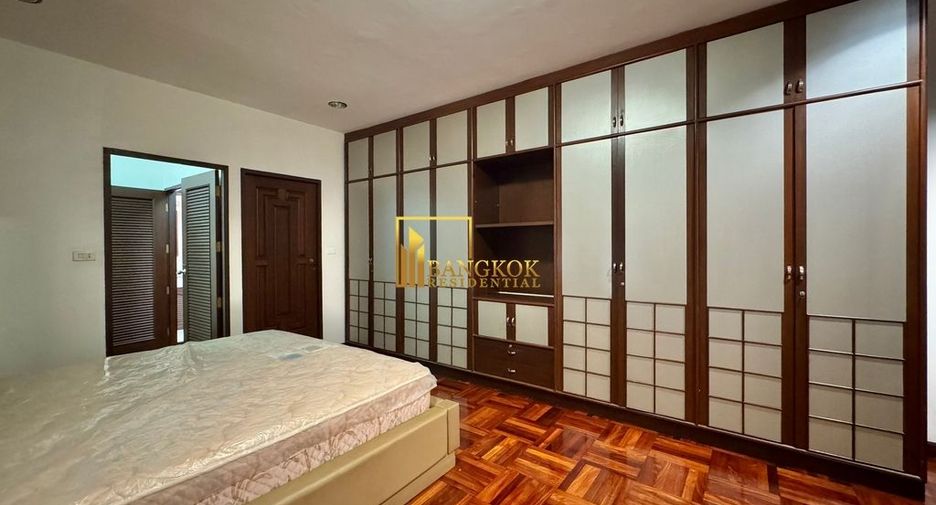 À louer 6 chambres maison à Watthana, Bangkok