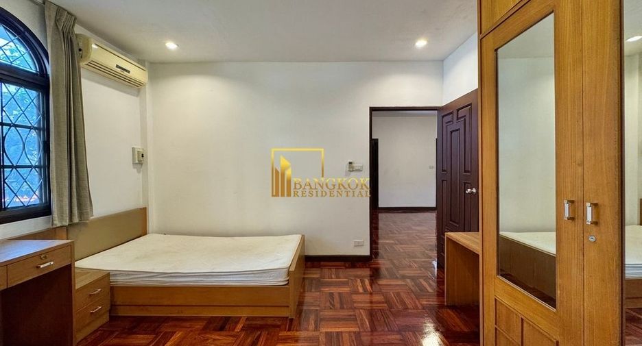 À louer 6 chambres maison à Watthana, Bangkok