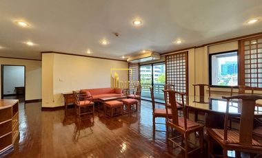 Condo en alquiler de 3 habitaciones en Watthana, Bangkok