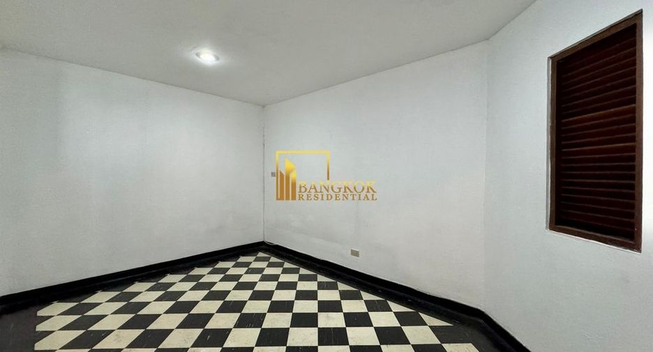 Condo en alquiler de 3 habitaciones en Watthana, Bangkok