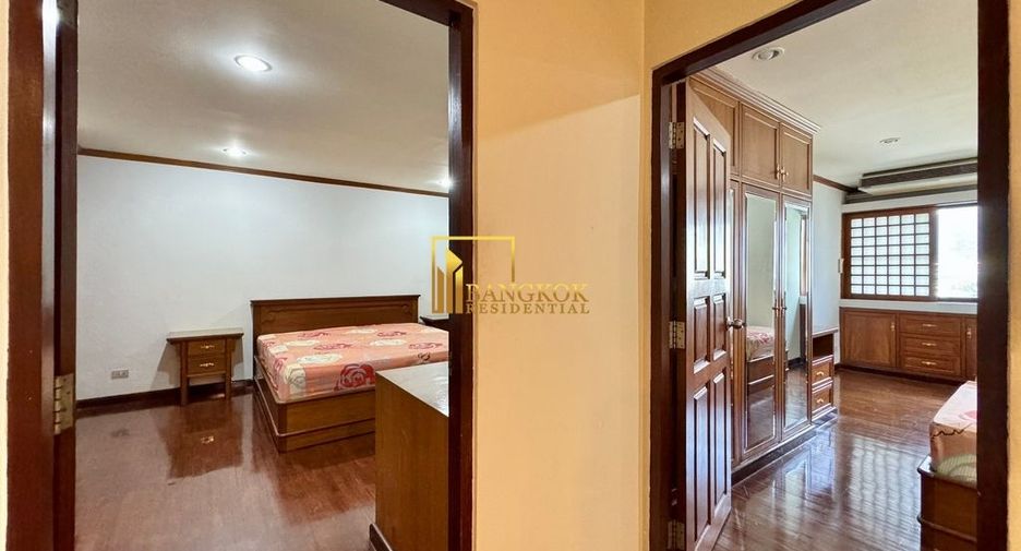 Condo en alquiler de 3 habitaciones en Watthana, Bangkok