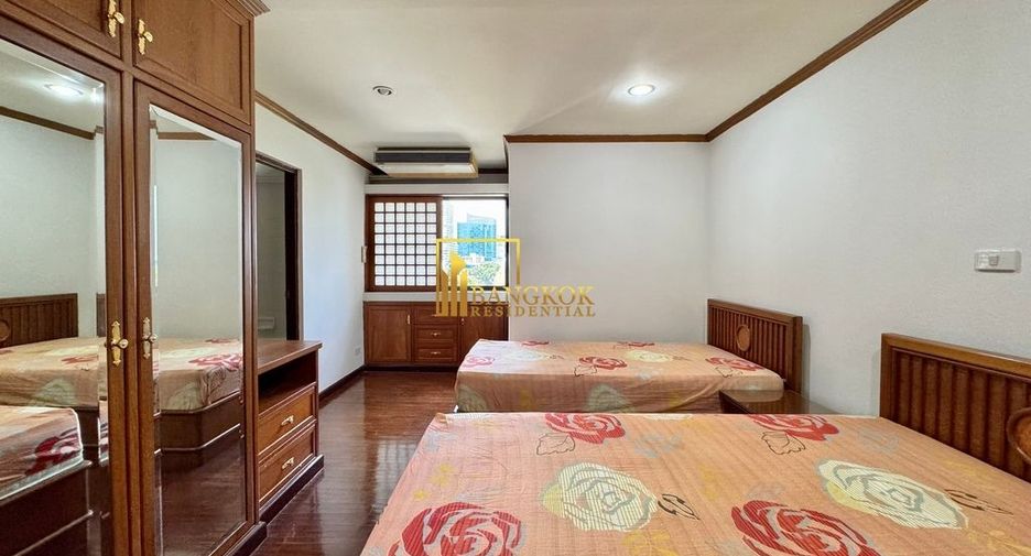 Condo en alquiler de 3 habitaciones en Watthana, Bangkok