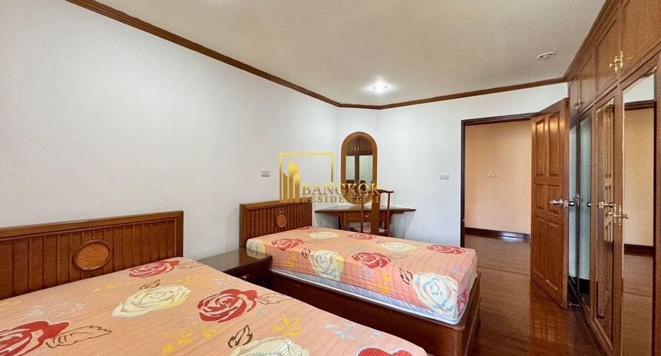 Condo en alquiler de 3 habitaciones en Watthana, Bangkok