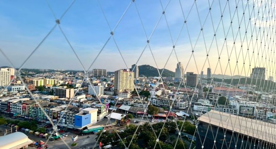 出售 1 卧室 公寓 在 Si Racha, Chon Buri