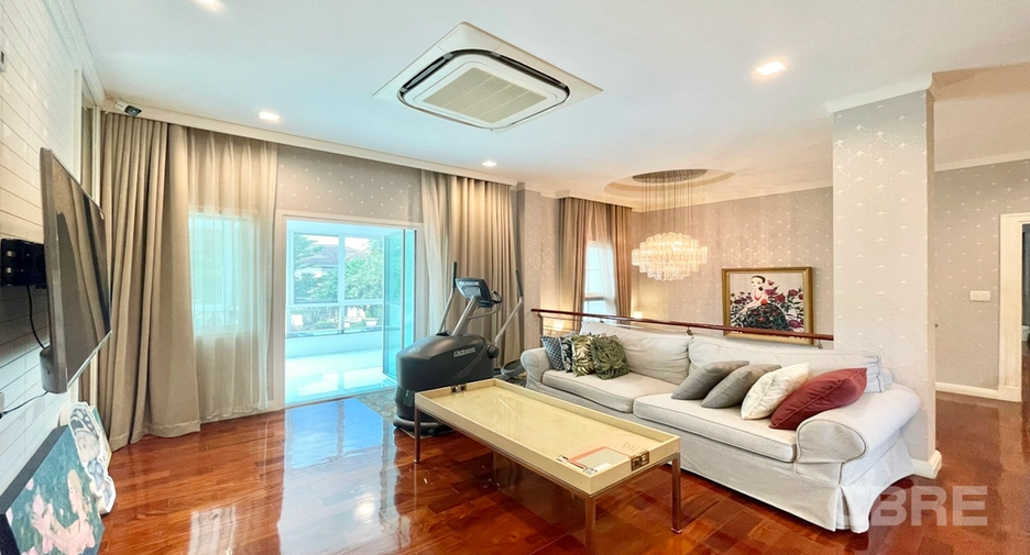 For sale 3 bedrooms house in Bueng Kum, Bangkok