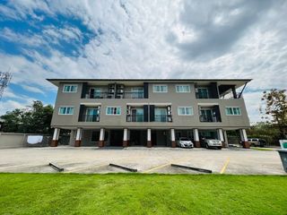 For rent 17 bed serviced apartment in Si Racha, Chonburi