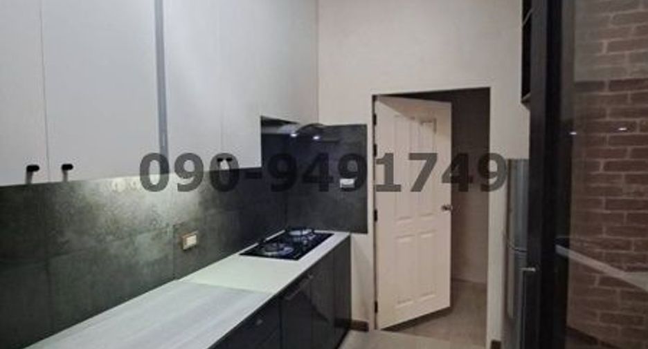 For rent 3 bedrooms townhouse in Pak Kret, Nonthaburi