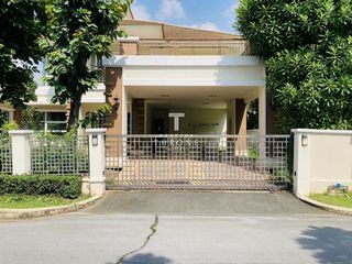 For sale 4 Beds house in Bang Khae, Bangkok