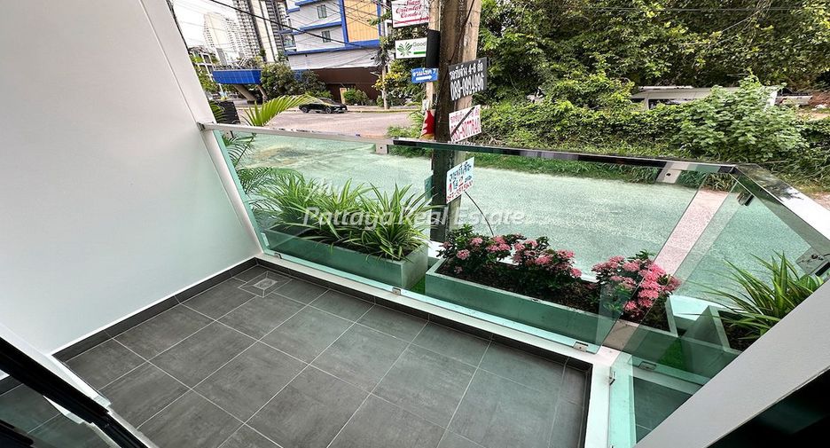 For sale studio condo in Bang Lamung, Chonburi