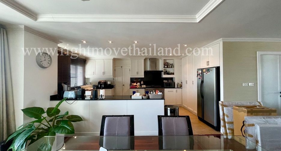 À vendre 3 chambres condo à Watthana, Bangkok