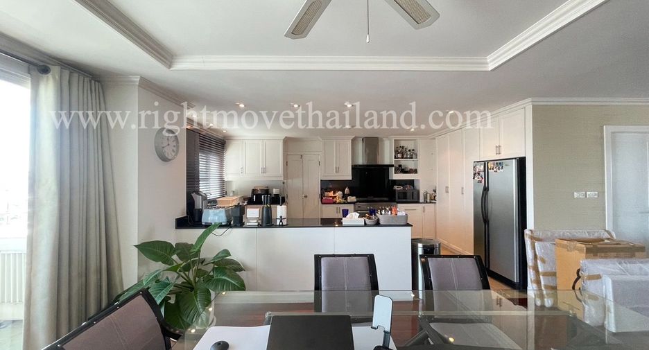 À vendre 3 chambres condo à Watthana, Bangkok