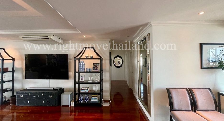 À vendre 3 chambres condo à Watthana, Bangkok