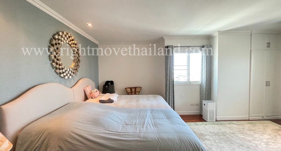 À vendre 3 chambres condo à Watthana, Bangkok