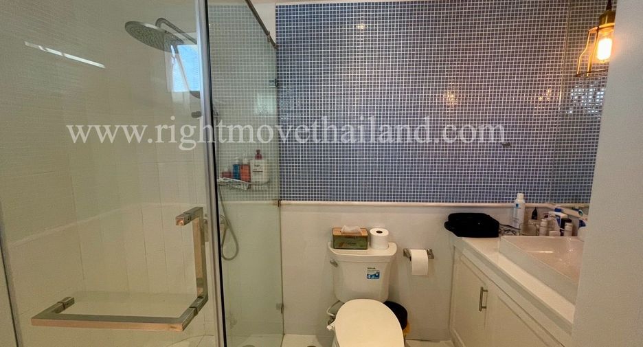 À vendre 3 chambres condo à Watthana, Bangkok