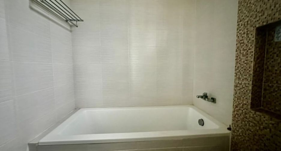 For rent 1 Beds condo in Si Racha, Chonburi