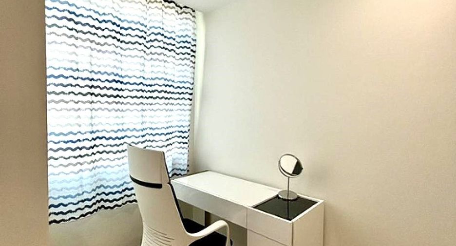 For sale 2 bedrooms condo in Khlong Toei, Bangkok