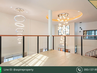 For rent 5 bed house in Huai Khwang, Bangkok