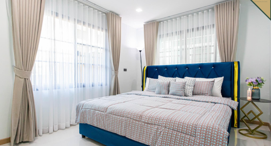 Haus zur Miete mit 5 Zimmer in Huai Khwang, Bangkok