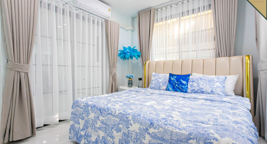 Haus zur Miete mit 5 Zimmer in Huai Khwang, Bangkok