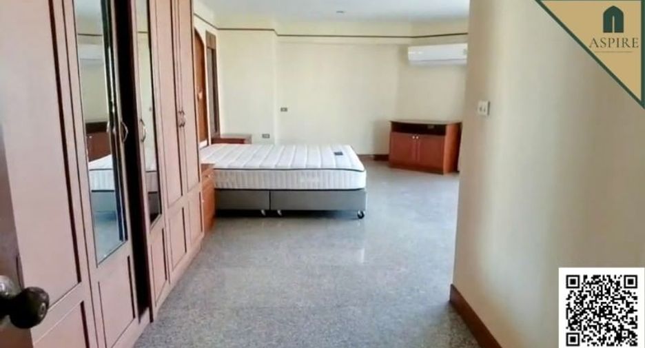 For rent and for sale 4 bedrooms condo in Khlong Toei, Bangkok