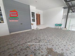 Аренда и продажа 4 спальни таунхаус в Чом Тхонг, Бангкок