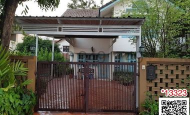 Casa en alquiler de 3 habitaciones en Saphan Sung, Bangkok