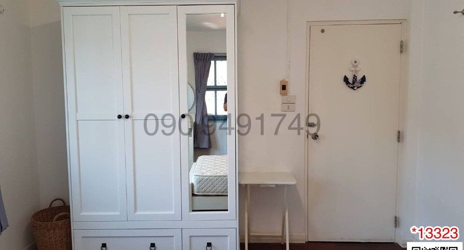 For rent 3 bedrooms house in Saphan Sung, Bangkok