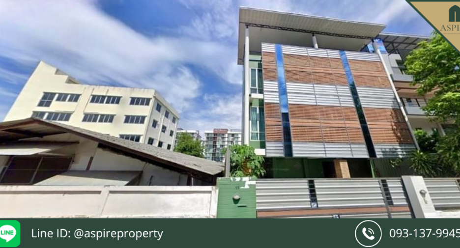 Casa adosada en venta de 8 habitaciones en Suan Luang, Bangkok