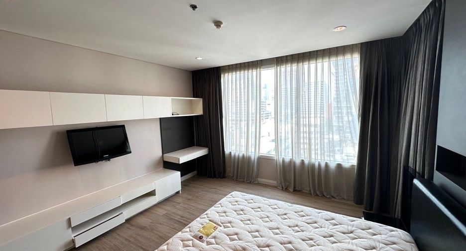 Condo en alquiler de 3 habitaciones en Sathon, Bangkok