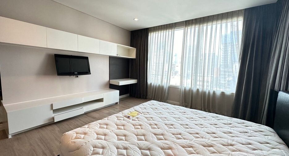 Condo en alquiler de 3 habitaciones en Sathon, Bangkok