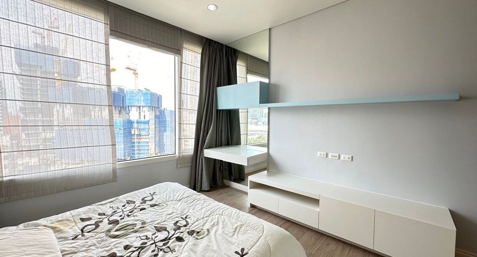 Condo en alquiler de 3 habitaciones en Sathon, Bangkok