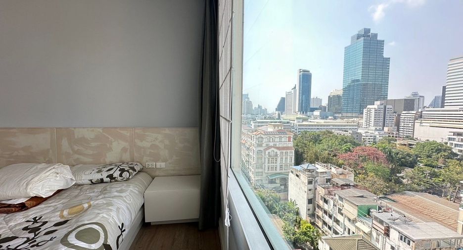 Condo en alquiler de 3 habitaciones en Sathon, Bangkok