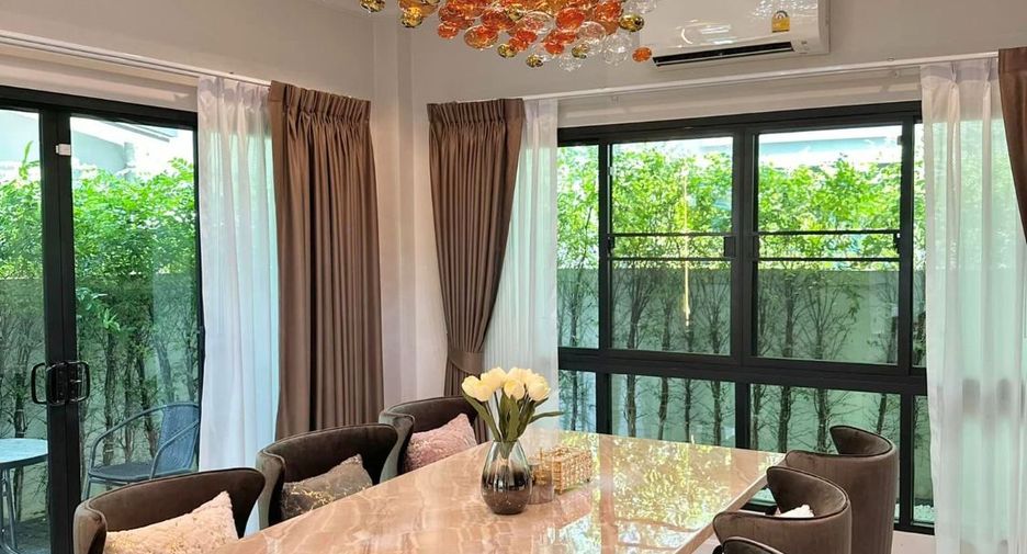 For sale 5 ベッドルーム house in Bang Phlat, Bangkok