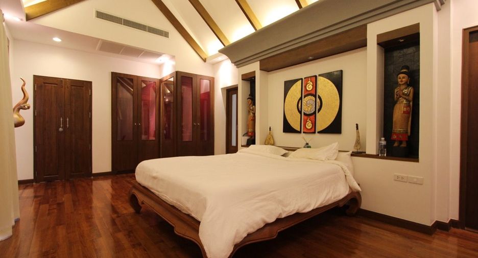 For sale 3 bedrooms house in East Pattaya, Pattaya