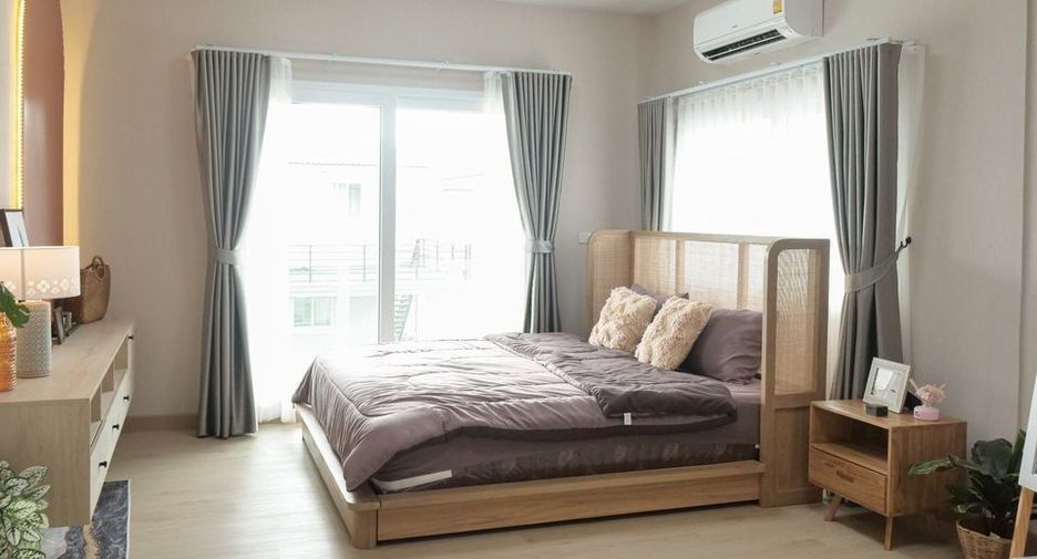 For sale 4 bedrooms house in Doi Saket, Chiang Mai