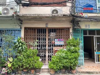 For sale 2 bed townhouse in Phra Nakhon, Bangkok