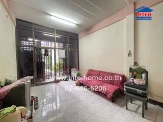 For sale 2 bed townhouse in Phra Nakhon, Bangkok