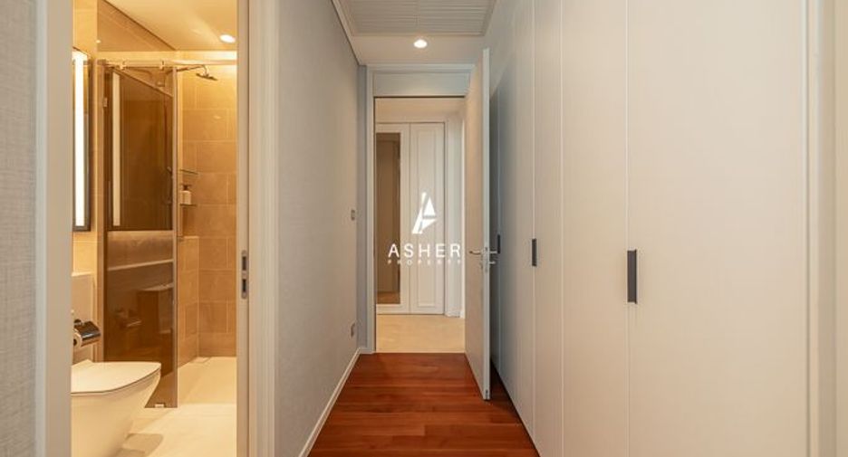For sale 3 ベッドルーム condo in Pathum Wan, Bangkok