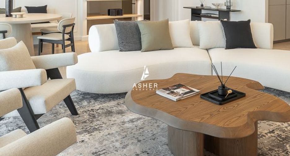 For sale 3 ベッドルーム condo in Pathum Wan, Bangkok