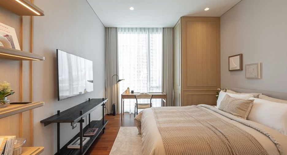 For sale 3 ベッドルーム condo in Pathum Wan, Bangkok