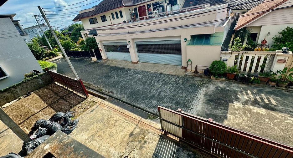 For sale 3 bedrooms retail Space in Mueang Chiang Mai, Chiang Mai