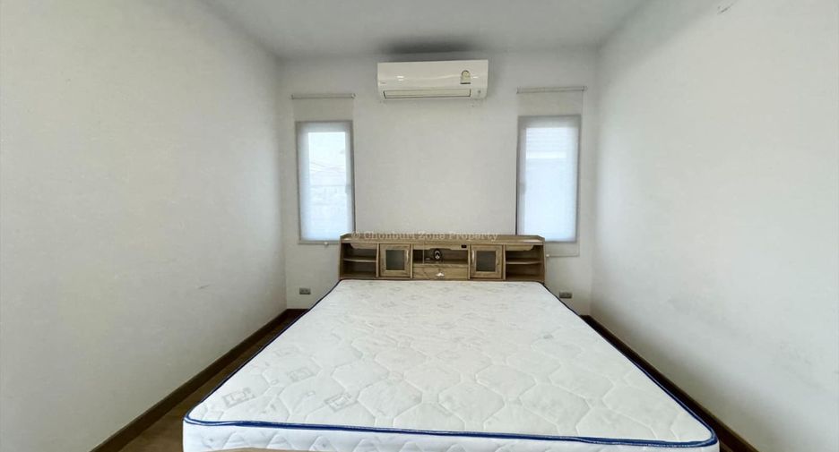 For rent 4 bedrooms house in Si Racha, Chonburi